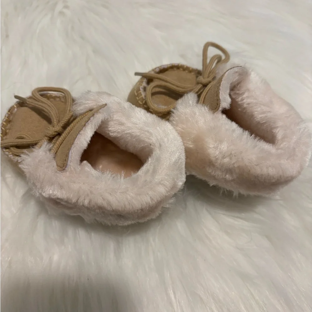 Cozy Tan Baby Booties - Picture 2 of 2